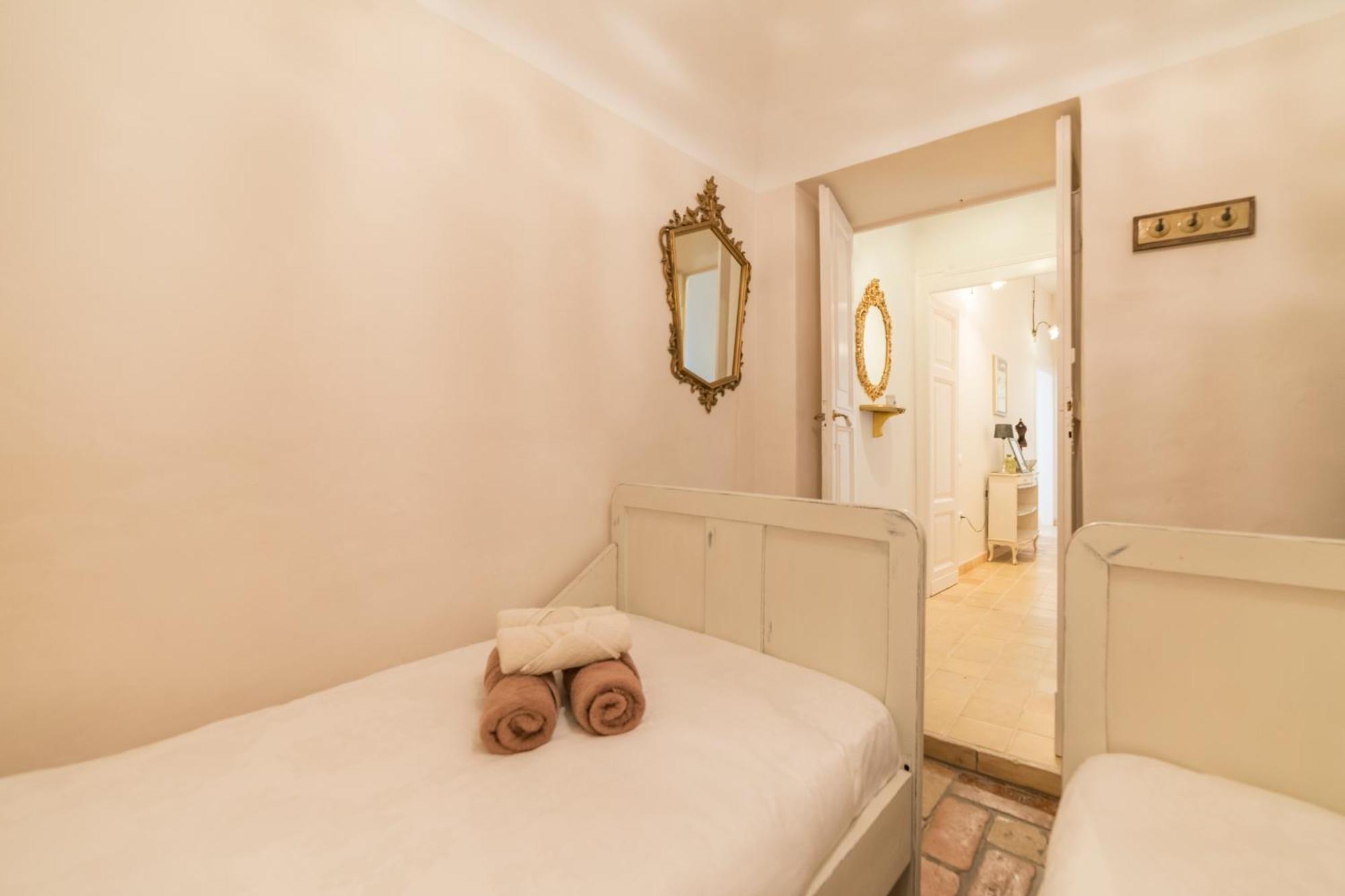 Charmante Vakantiewoning 'Casa Di Tonno' Лорето-Апрутіно Екстер'єр фото