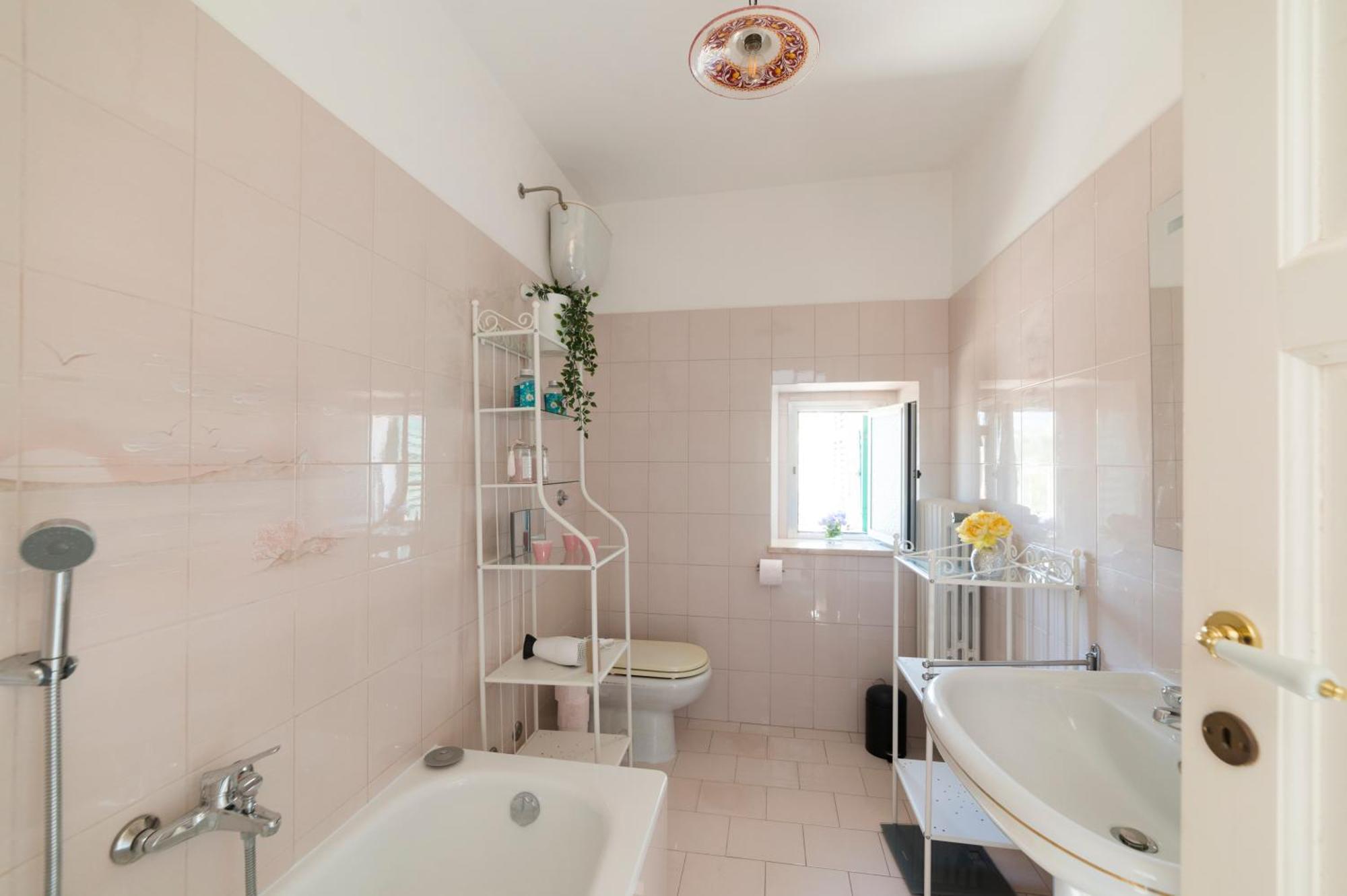 Charmante Vakantiewoning 'Casa Di Tonno' Лорето-Апрутіно Екстер'єр фото