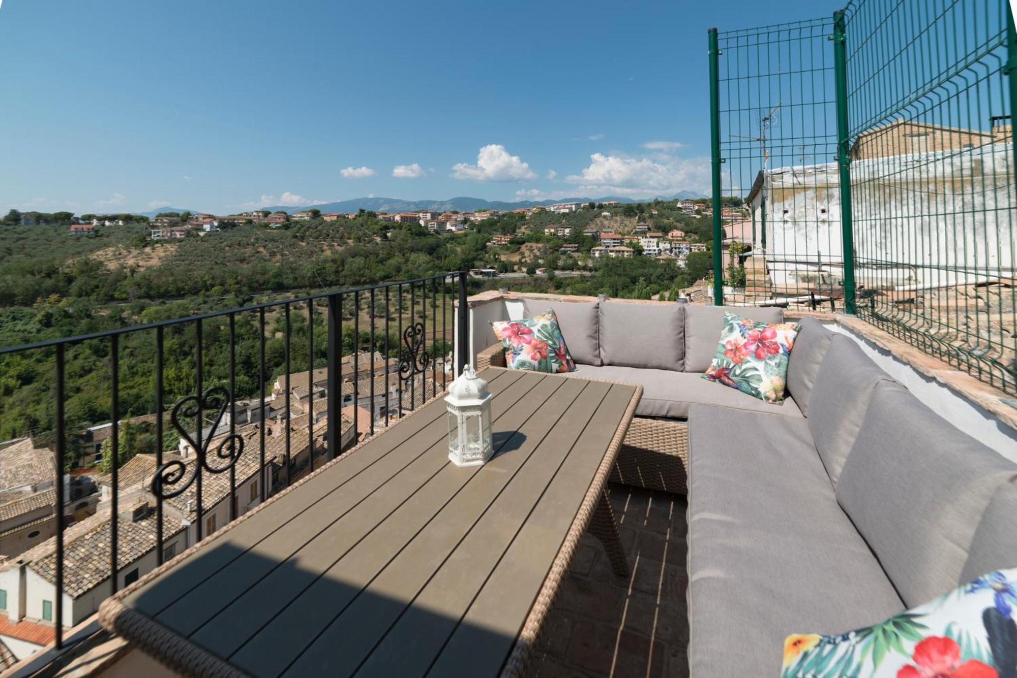 Charmante Vakantiewoning 'Casa Di Tonno' Лорето-Апрутіно Екстер'єр фото